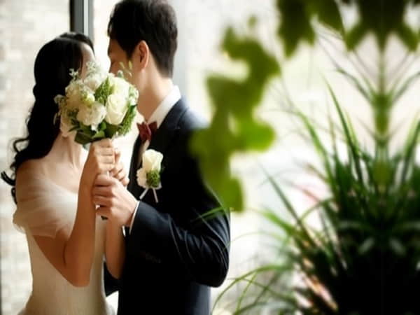 Đường tình yêu hôn nhân của nữ giới tuổi Dậu với các tuổi khác