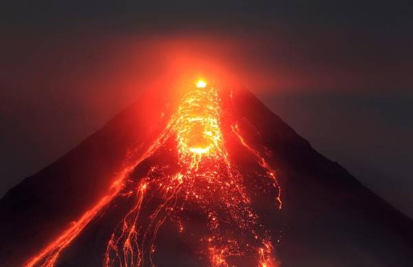 Nằm mơ thấy núi lửa mang đến điềm báo gì? Đánh số mấy