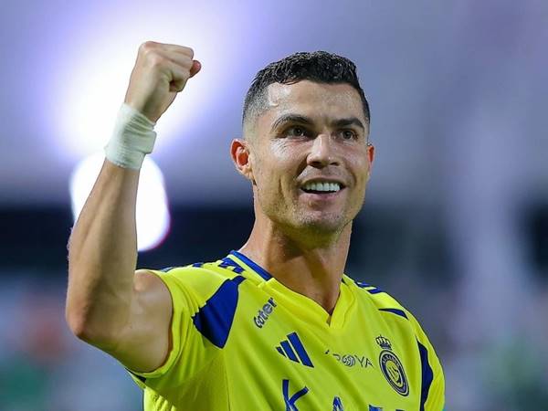 Bóng đá QT 25/9: Kênh YouTube của Ronaldo lại đạt mốc mới