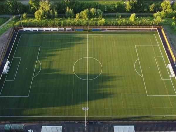 Football pitch là gì?