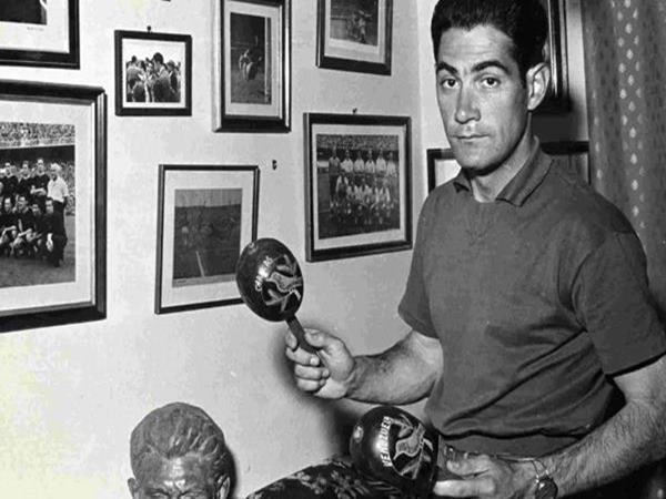 Các thủ môn từng chơi cho Barca