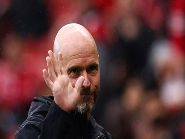 MU rơi bội tiền vì hai sai lầm liên tiếp