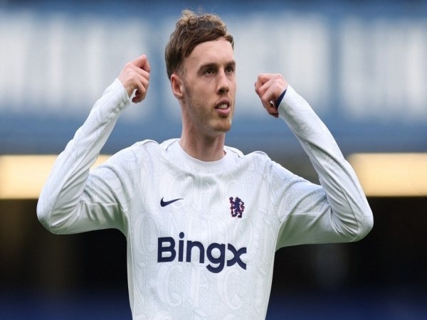 Tuyến giữa trở thành ưu tiên chiến lược của Old Trafford