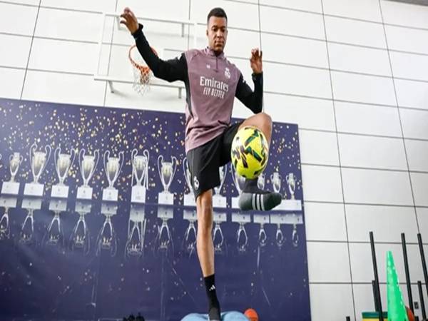 Tin Real Madrid: Real đón cú hích từ Mbappe trước trận gặp Barca